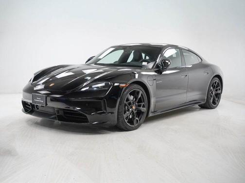 2025 Porsche Taycan 