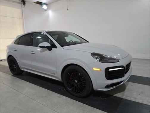 2022 Porsche Cayenne GTS