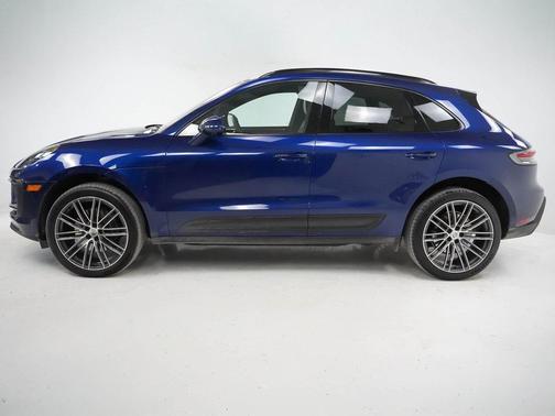 2025 Porsche Macan T