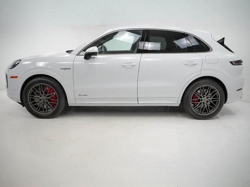 2025 Porsche Cayenne Cayenne Turbo E-Hybrid