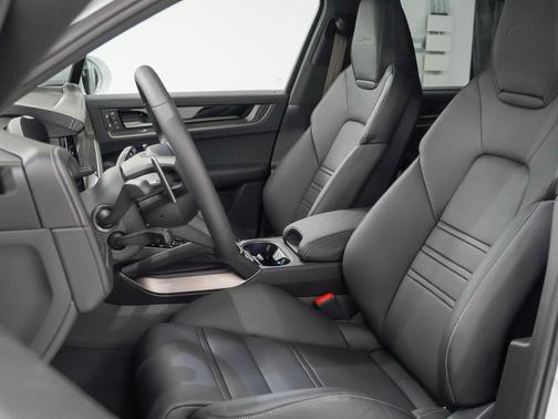 2025 Porsche Cayenne Cayenne Turbo E-Hybrid