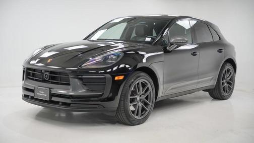 2025 Porsche Macan T
