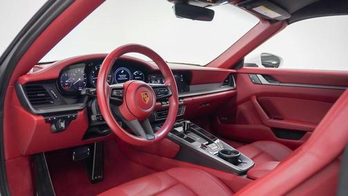 2022 Porsche 911 Carrera