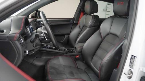 2022 Porsche Macan GTS