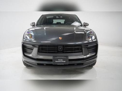 2023 Porsche Macan T