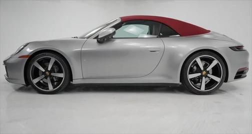 2022 Porsche 911 Carrera