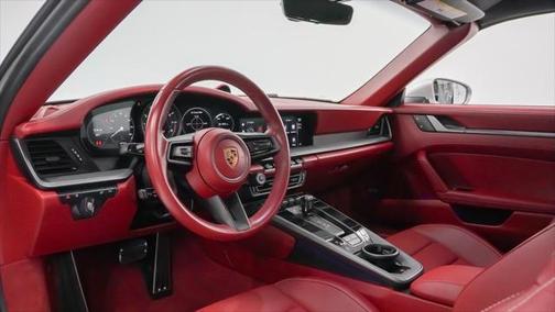 2022 Porsche 911 Carrera