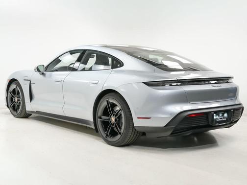 Dolomite Silver Metallic 2026 Porsche Taycan 4