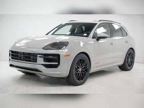 2026 Porsche Cayenne GTS
