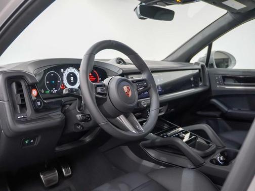 2026 Porsche Cayenne GTS