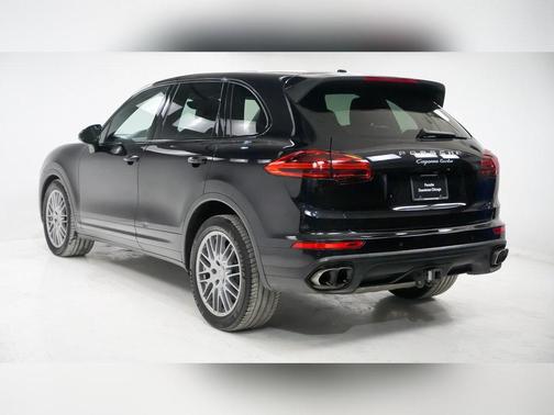 2015 Porsche Cayenne Turbo