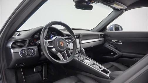 2017 Porsche 911 Carrera