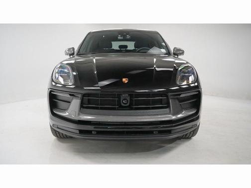 2026 Porsche Macan T