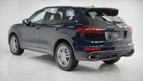 2017 Porsche Cayenne Base