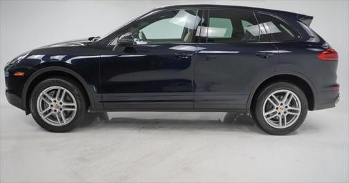 2017 Porsche Cayenne Base