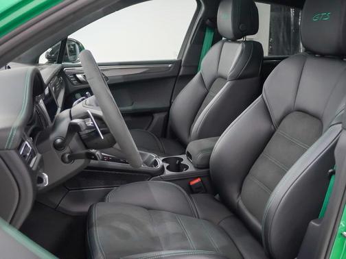 2026 Porsche Macan GTS