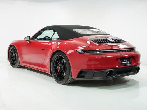 2022 Porsche 911 Carrera GTS