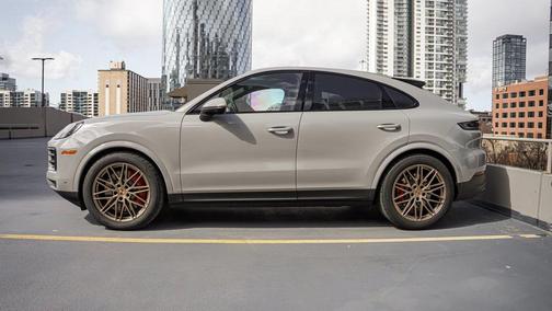 2025 Porsche Cayenne S