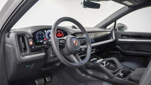 2025 Porsche Cayenne S