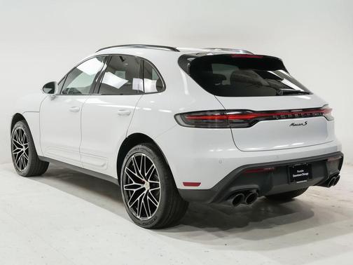 2025 Porsche Macan S