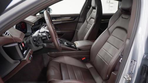 2024 Porsche Panamera 4