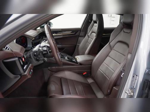 2024 Porsche Panamera 4