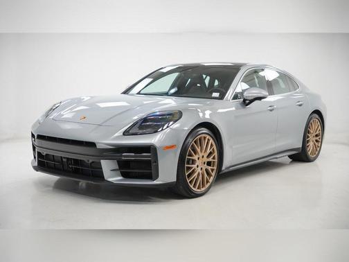 2024 Porsche Panamera 4
