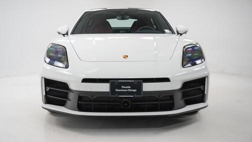 2025 Porsche Panamera 4