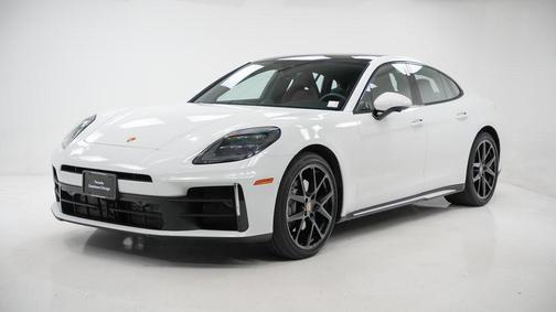 2025 Porsche Panamera 4
