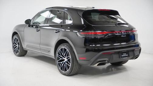 2025 Porsche Macan 