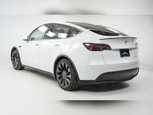 2023 Tesla Model Y Performance Dual Motor All-Wheel Drive