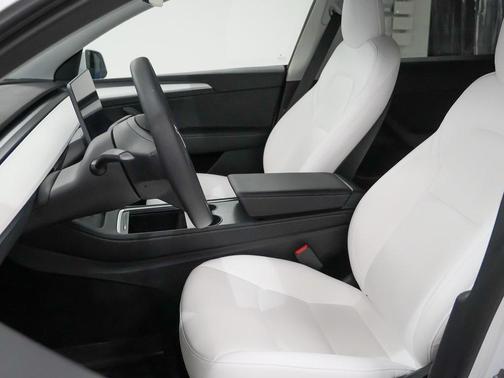 2023 Tesla Model Y Performance Dual Motor All-Wheel Drive