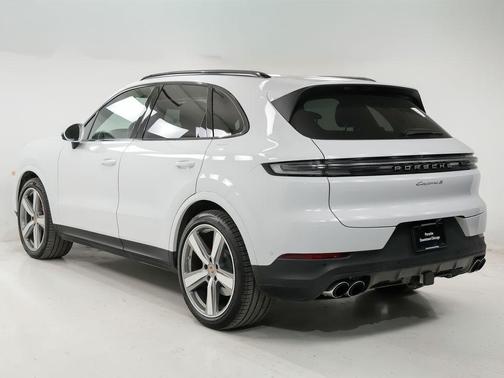 2025 Porsche Cayenne S
