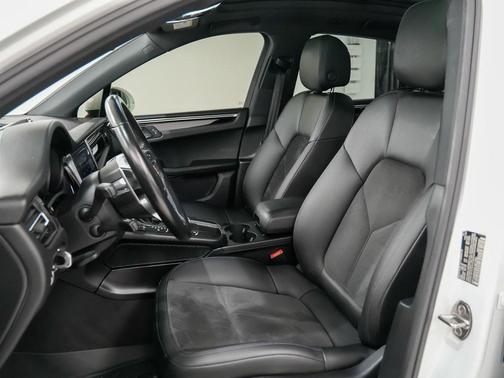 2019 Porsche Macan 