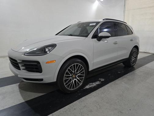 2023 Porsche Cayenne Platinum Edition
