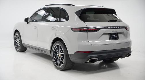 2023 Porsche Cayenne Platinum Edition