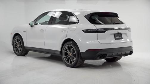 2022 Porsche Cayenne S