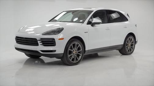 2022 Porsche Cayenne E-Hybrid S