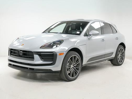 Dolomite Silver Metallic 2026 Porsche Macan Macan
