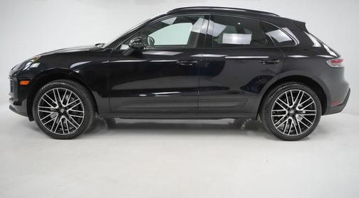2022 Porsche Macan 