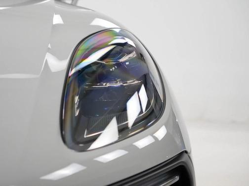 Chalk 2026 Porsche Macan Macan