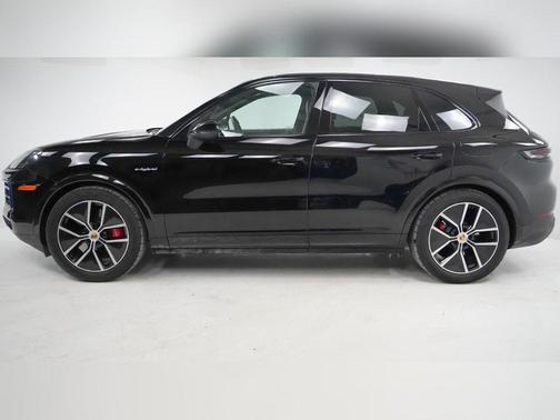 2024 Porsche Cayenne Cayenne S E-Hybrid