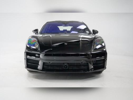 2025 Porsche Panamera Turbo