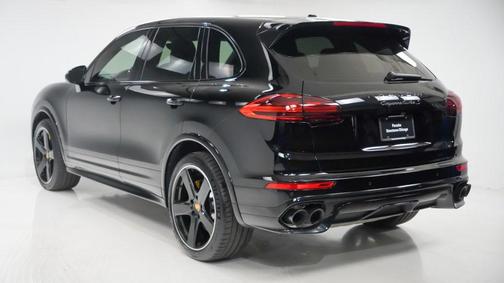 2016 Porsche Cayenne Turbo S