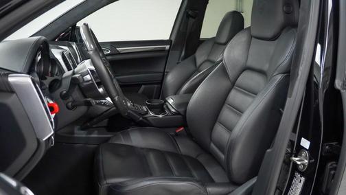 2016 Porsche Cayenne Turbo S