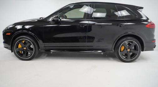2016 Porsche Cayenne Turbo S