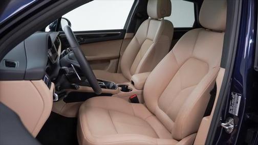 2022 Porsche Macan Base
