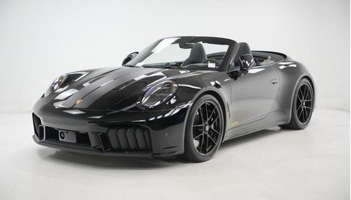 2025 Porsche 911 Carrera 4 GTS