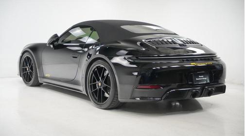 2025 Porsche 911 Carrera 4 GTS