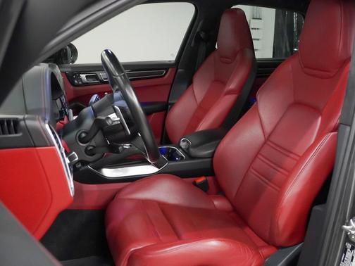 2020 Porsche Cayenne Turbo